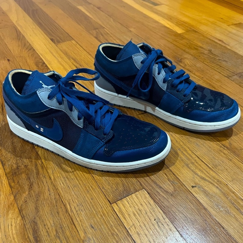 Air Jordan 1 Low SE Craft “Inside Out - Obsidian”